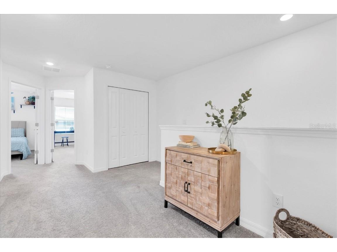 8211 Crescent Oaks Drive New Port Richey FL 34655 W7879174 image18