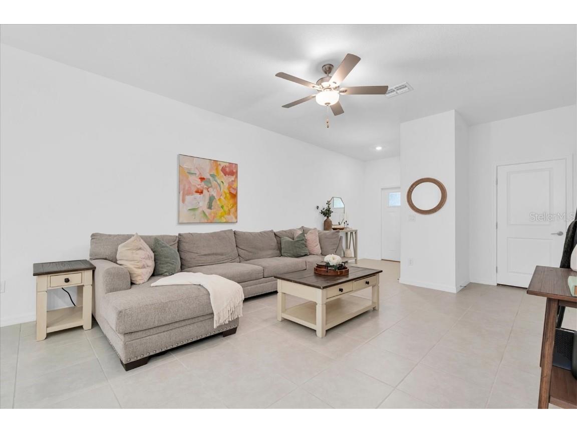 8211 Crescent Oaks Drive New Port Richey FL 34655 W7879174 image3