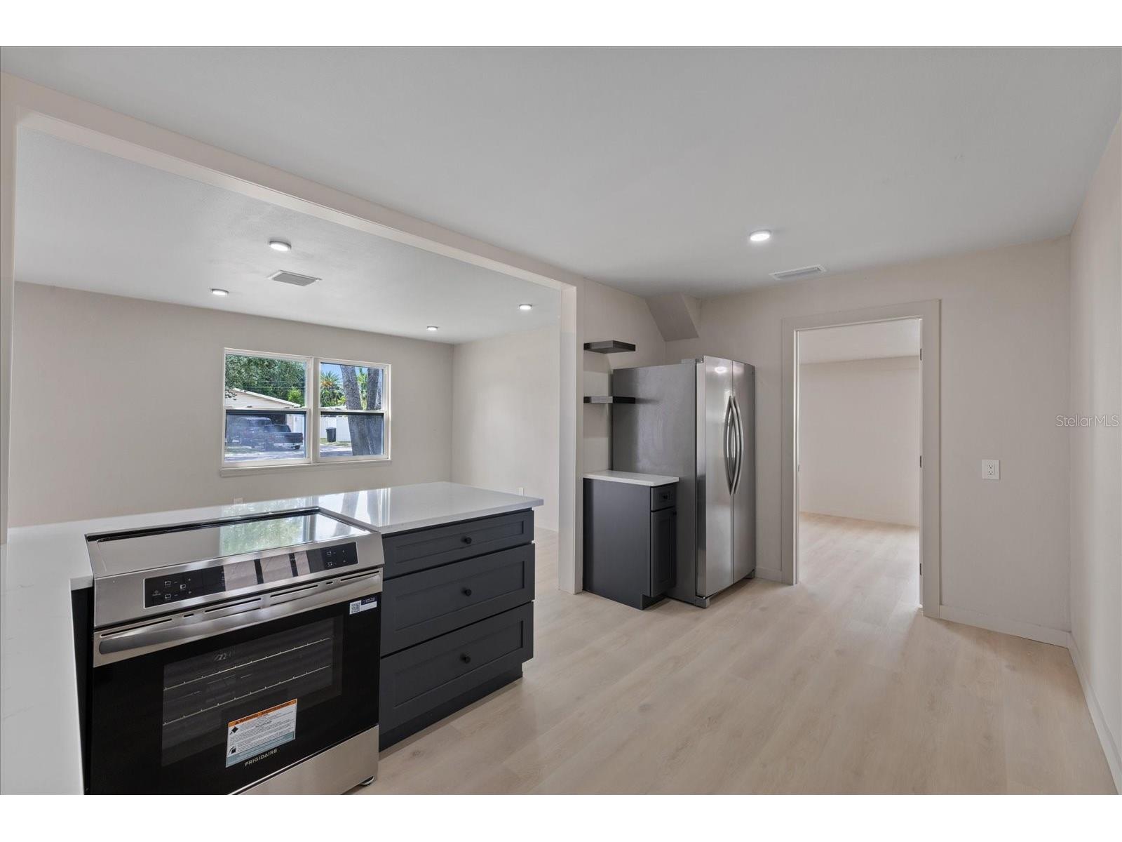 8211 Diagonal Road N Saint Petersburg FL 33702 W7887127 image10