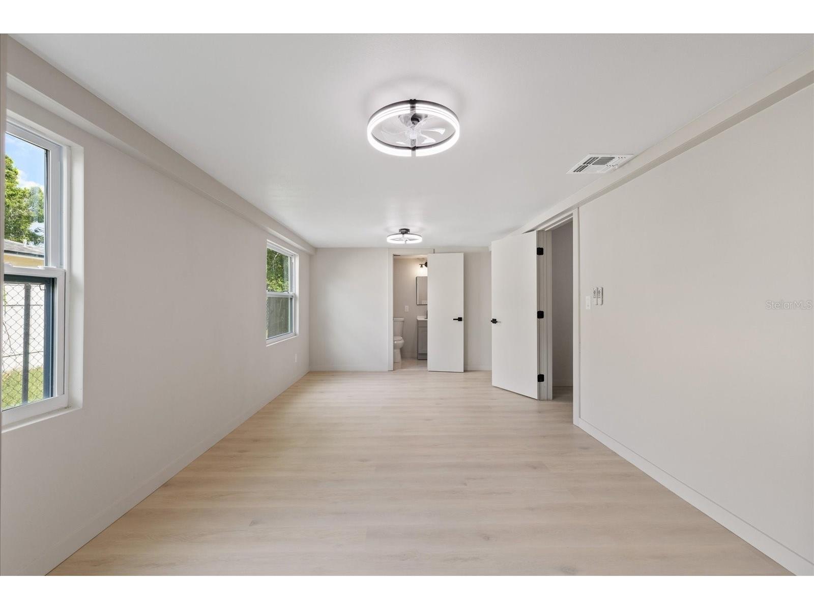 8211 Diagonal Road N Saint Petersburg FL 33702 W7887127 image14