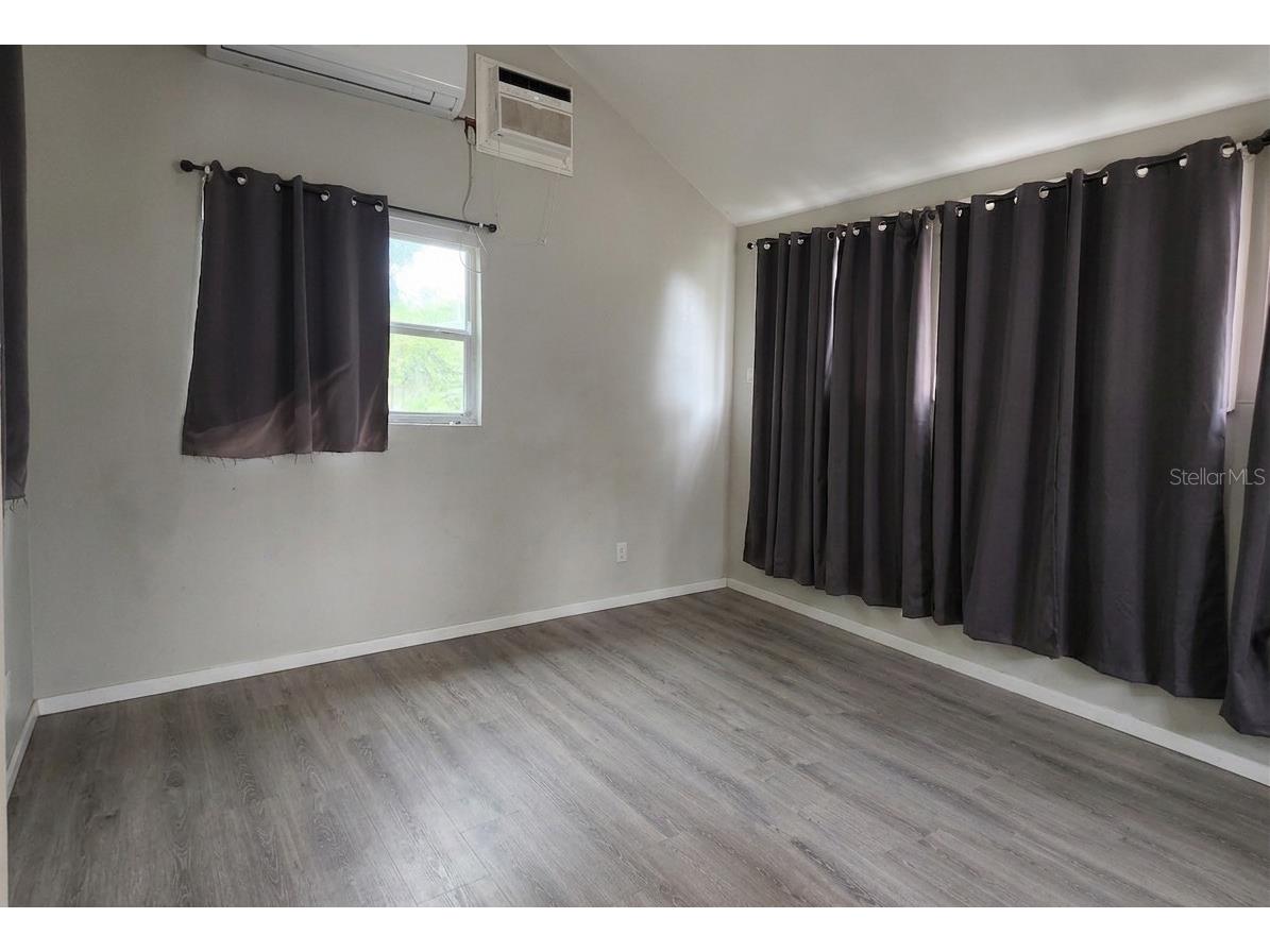 8211 N 10th Street Tampa FL 33604 TB8519588 image18