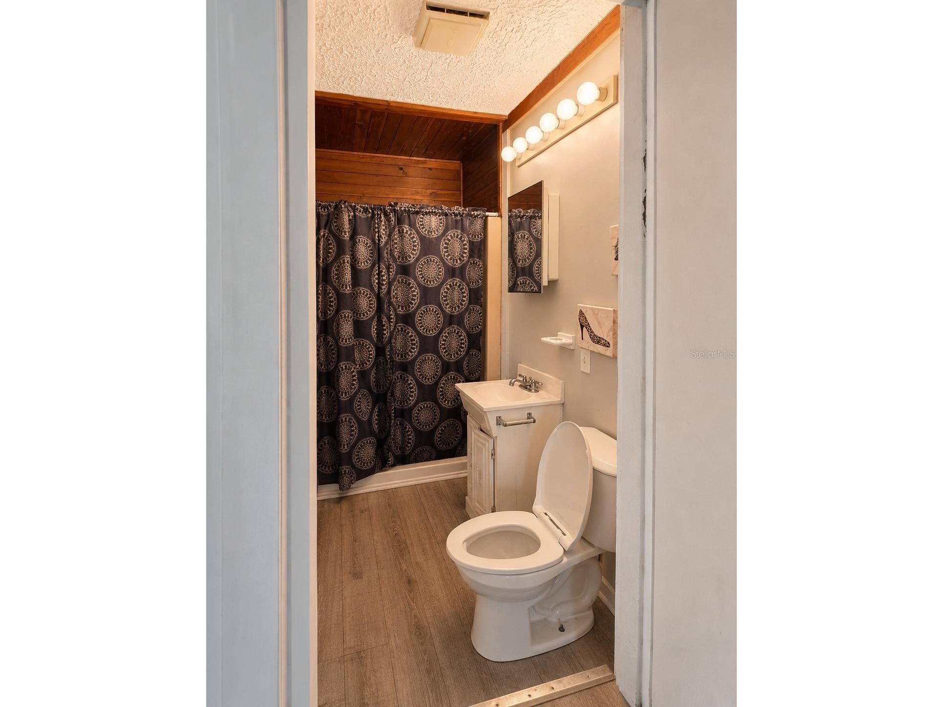 8211 N 10th Street Tampa FL 33604 TB8519588 image20