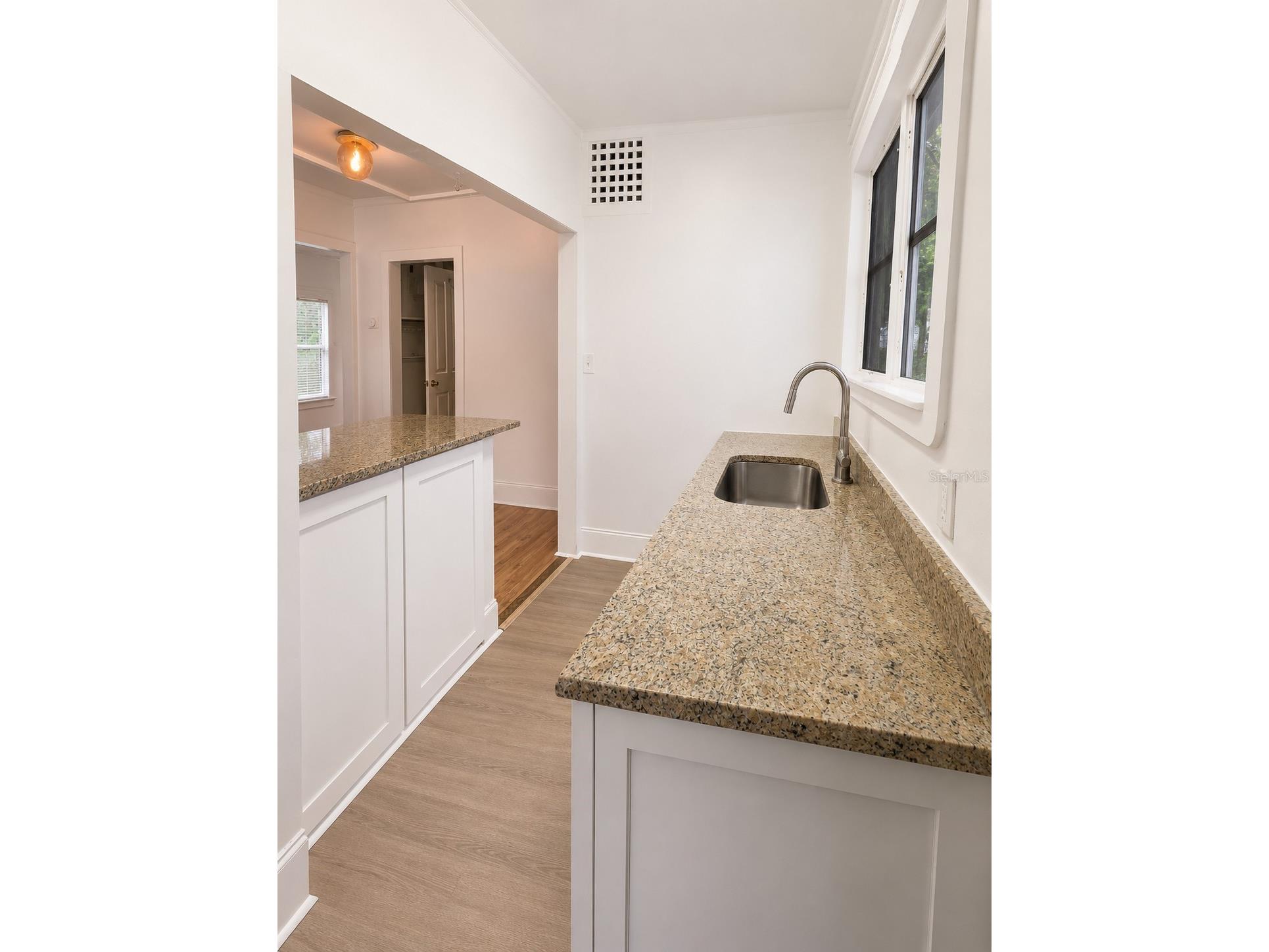8211 N 10th Street Tampa FL 33604 TB8519588 image6