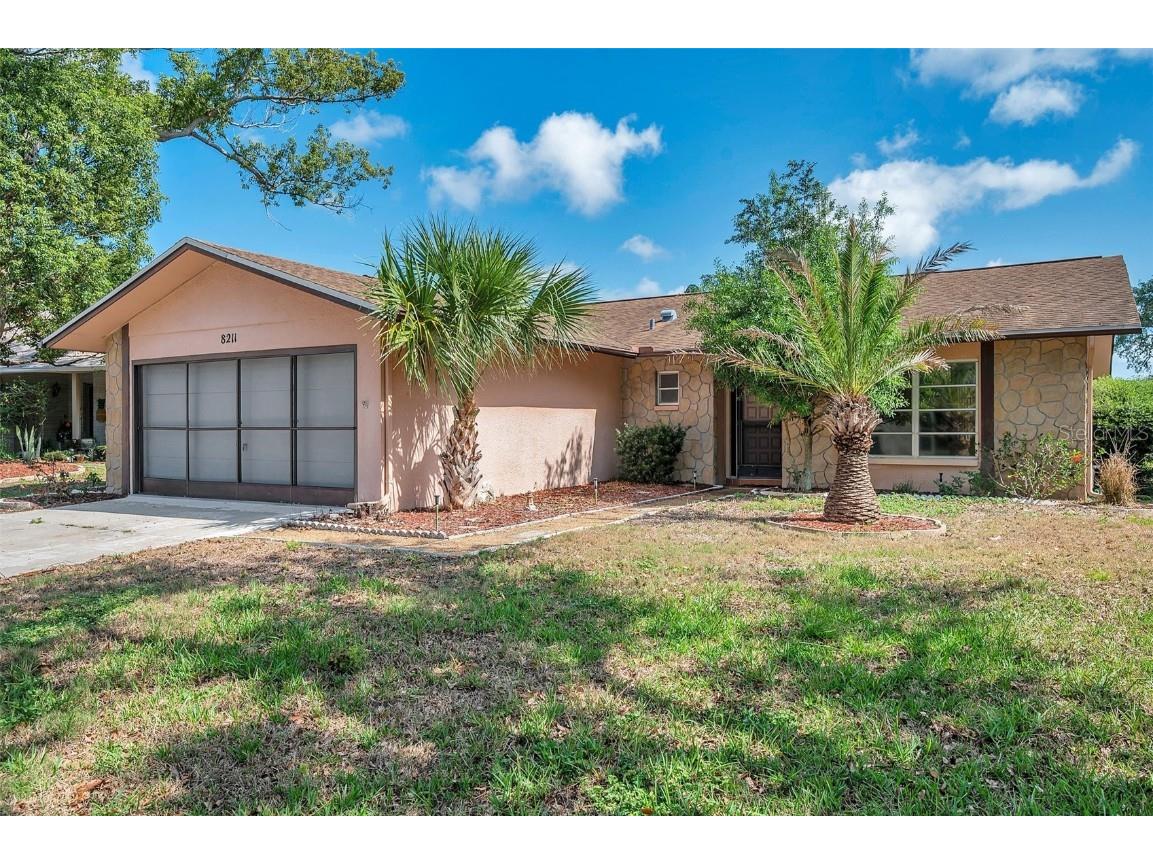 8211 Palma Del Rio Drive Port Richey FL 34668 W7855148 image1