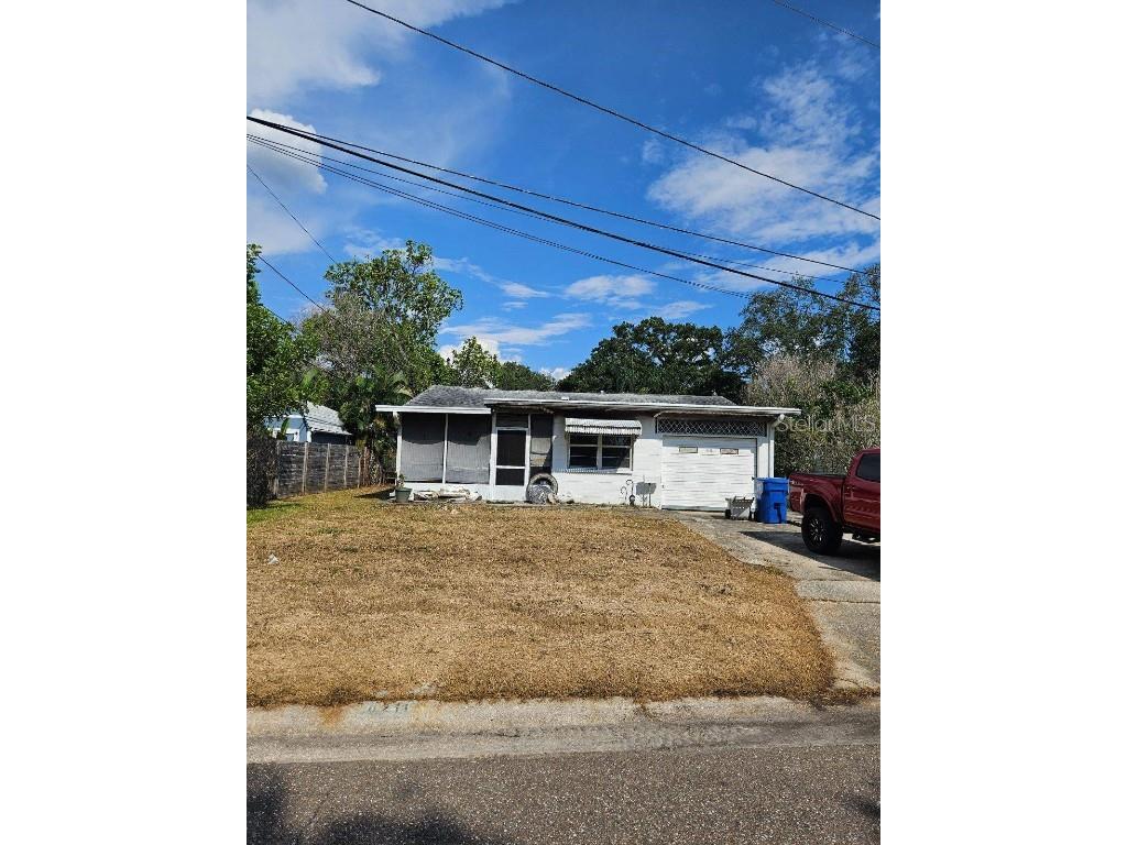 8211 Waverly Road N Saint Petersburg FL 33702 TB8306595 image1