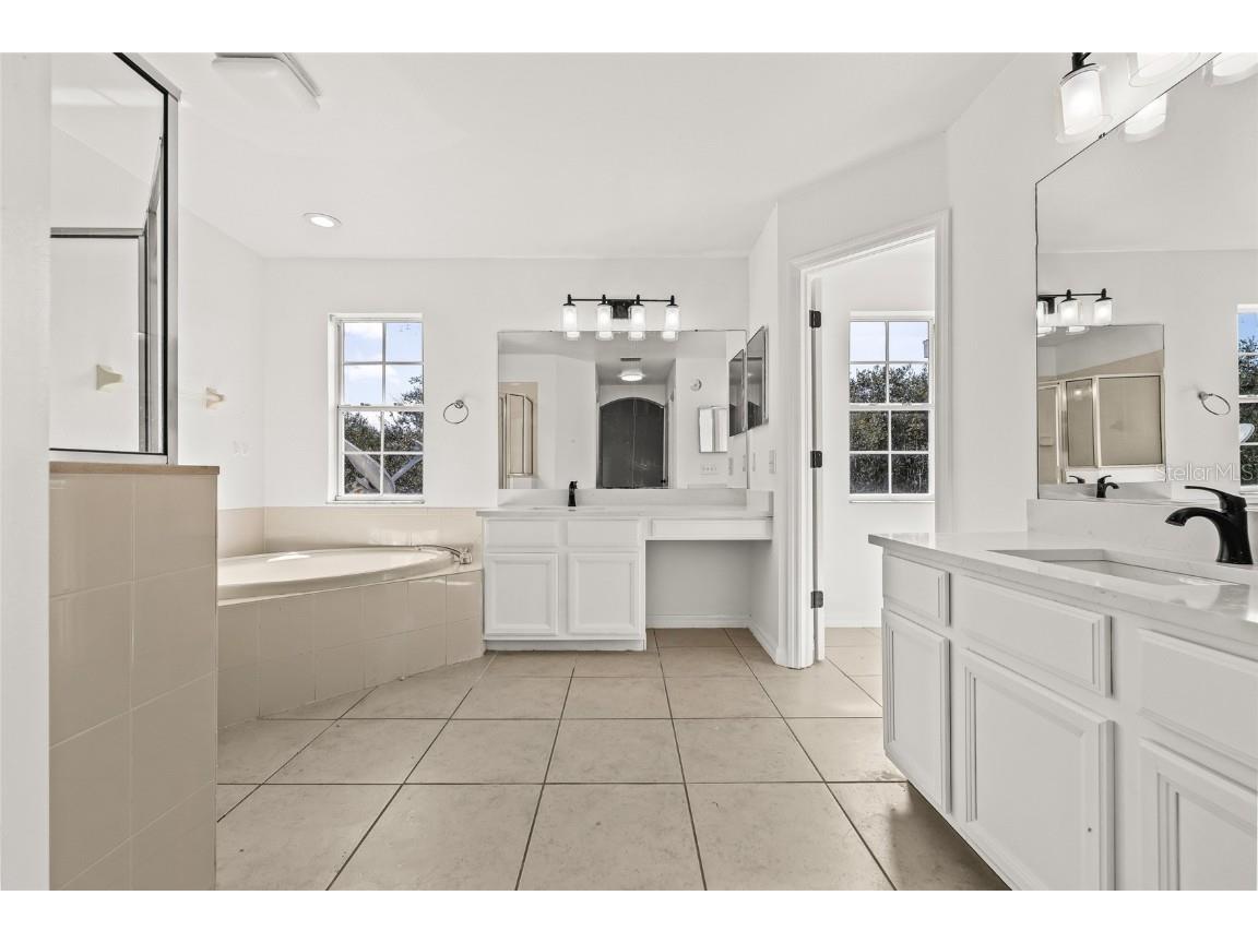 8212 Cypress Breeze Way Tampa FL 33647 TB8440207 image33