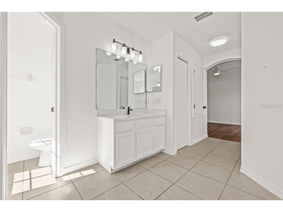 8212 Cypress Breeze Way Tampa FL 33647 TB8440207 image35