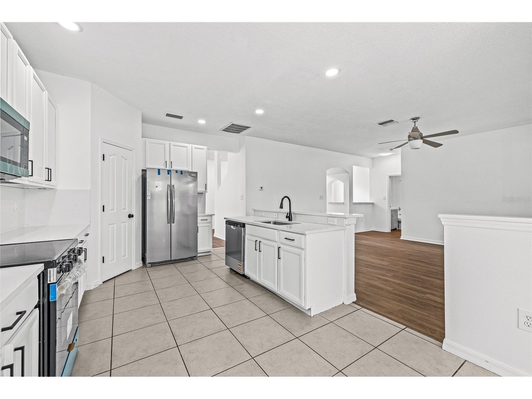 8212 Cypress Breeze Way Tampa FL 33647 TB8485724 image23