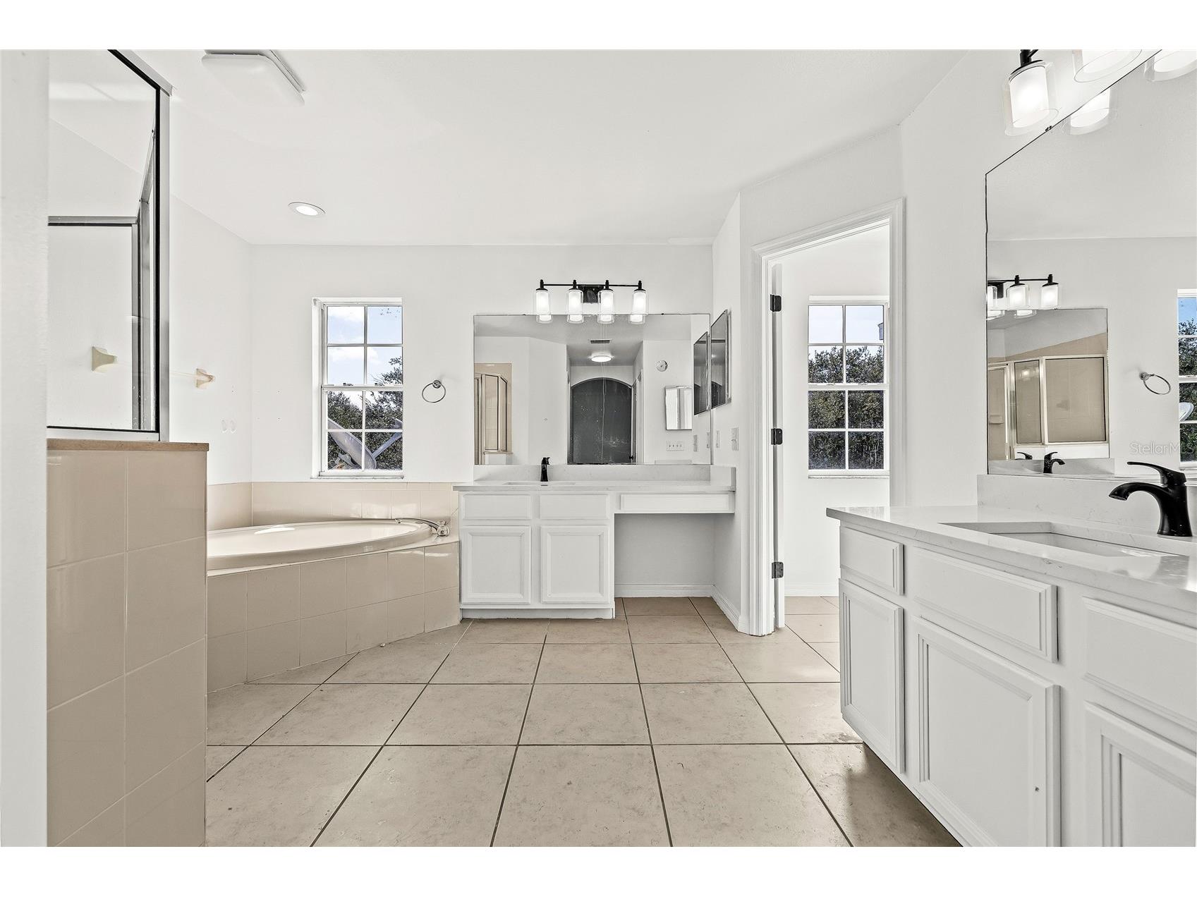 8212 Cypress Breeze Way Tampa FL 33647 TB8485724 image36