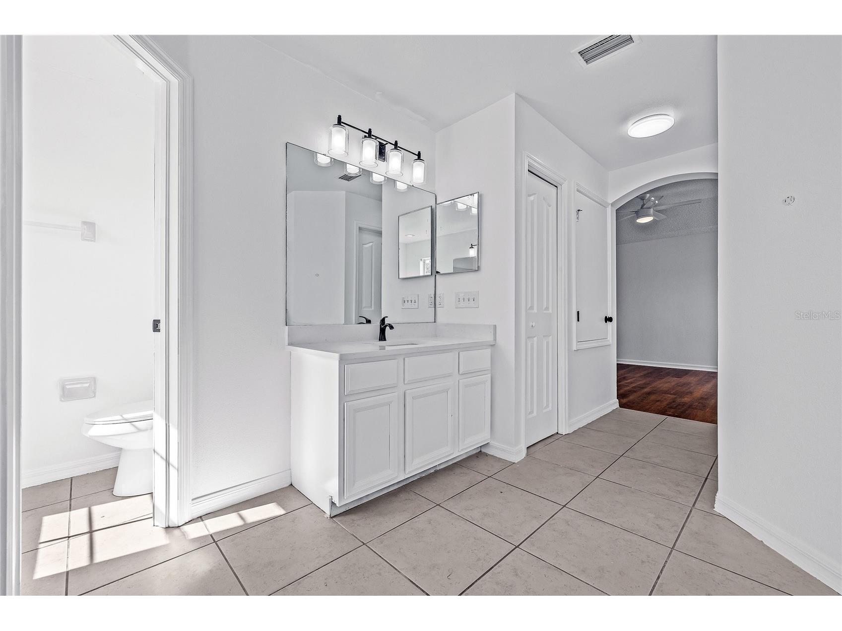 8212 Cypress Breeze Way Tampa FL 33647 TB8485724 image39