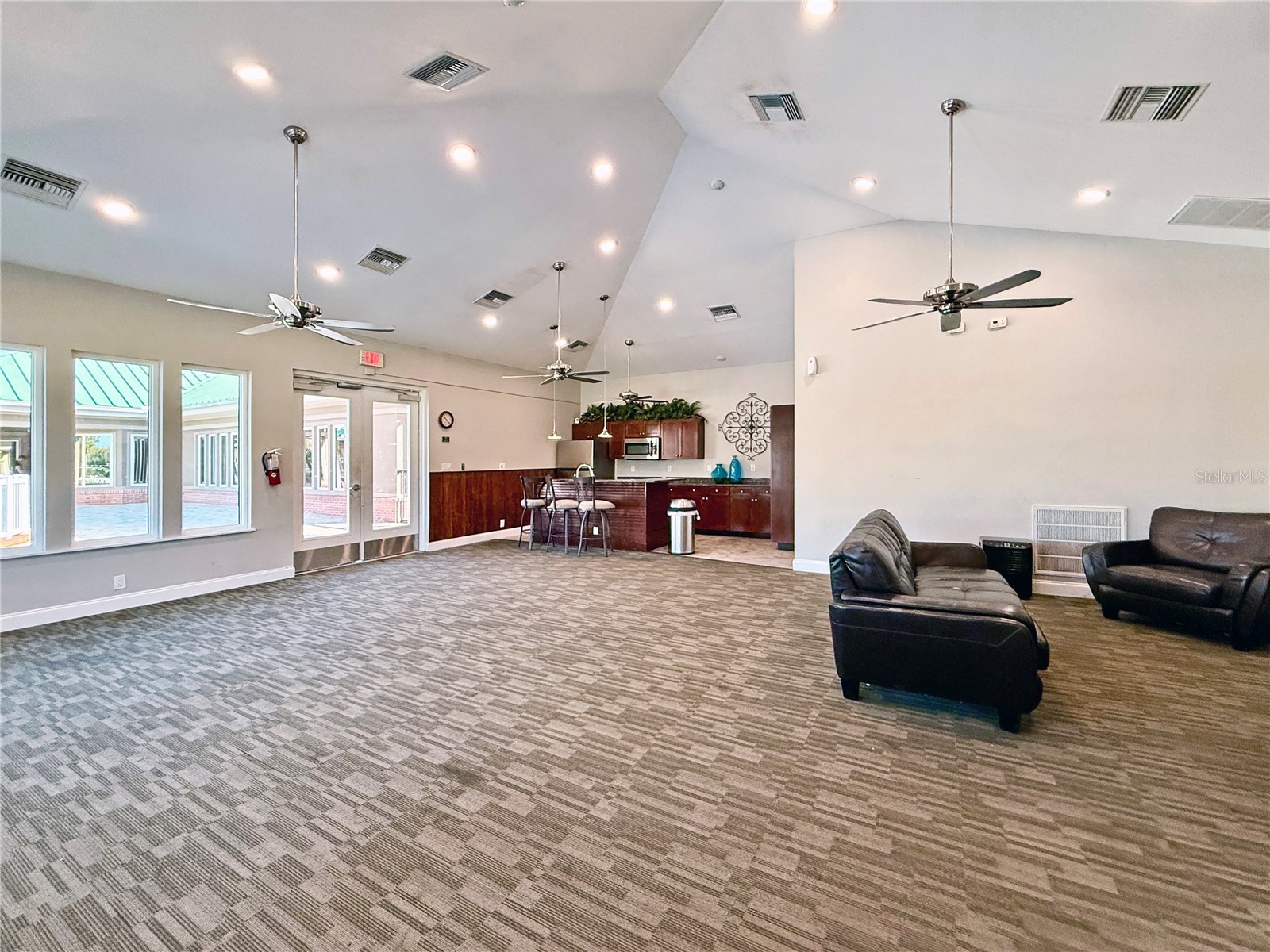 8212 Cypress Breeze Way Tampa FL 33647 TB8485724 image60