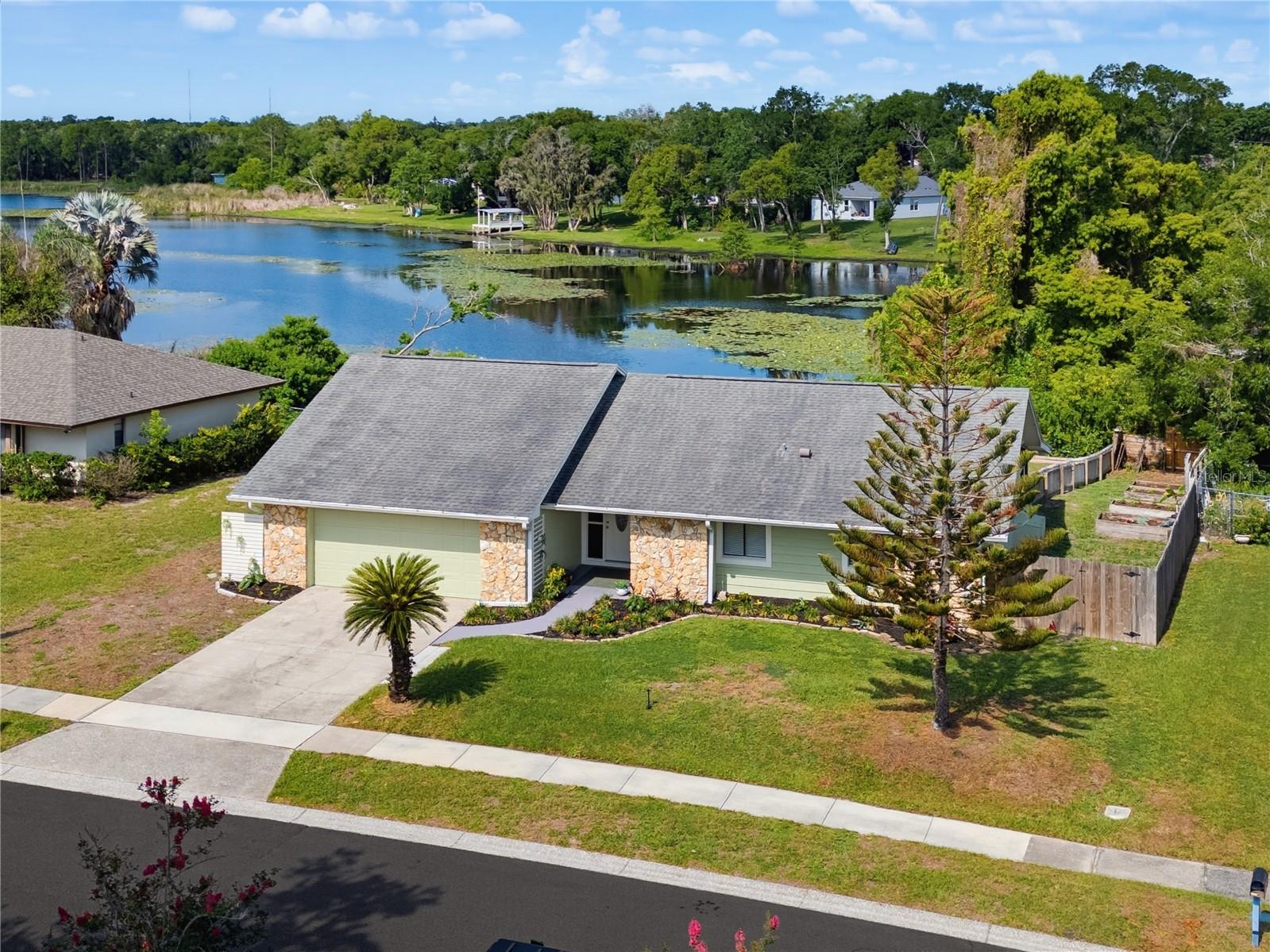 8212 Gandy Way Orlando FL 32810 - LAKE GANDY W7886519 image1