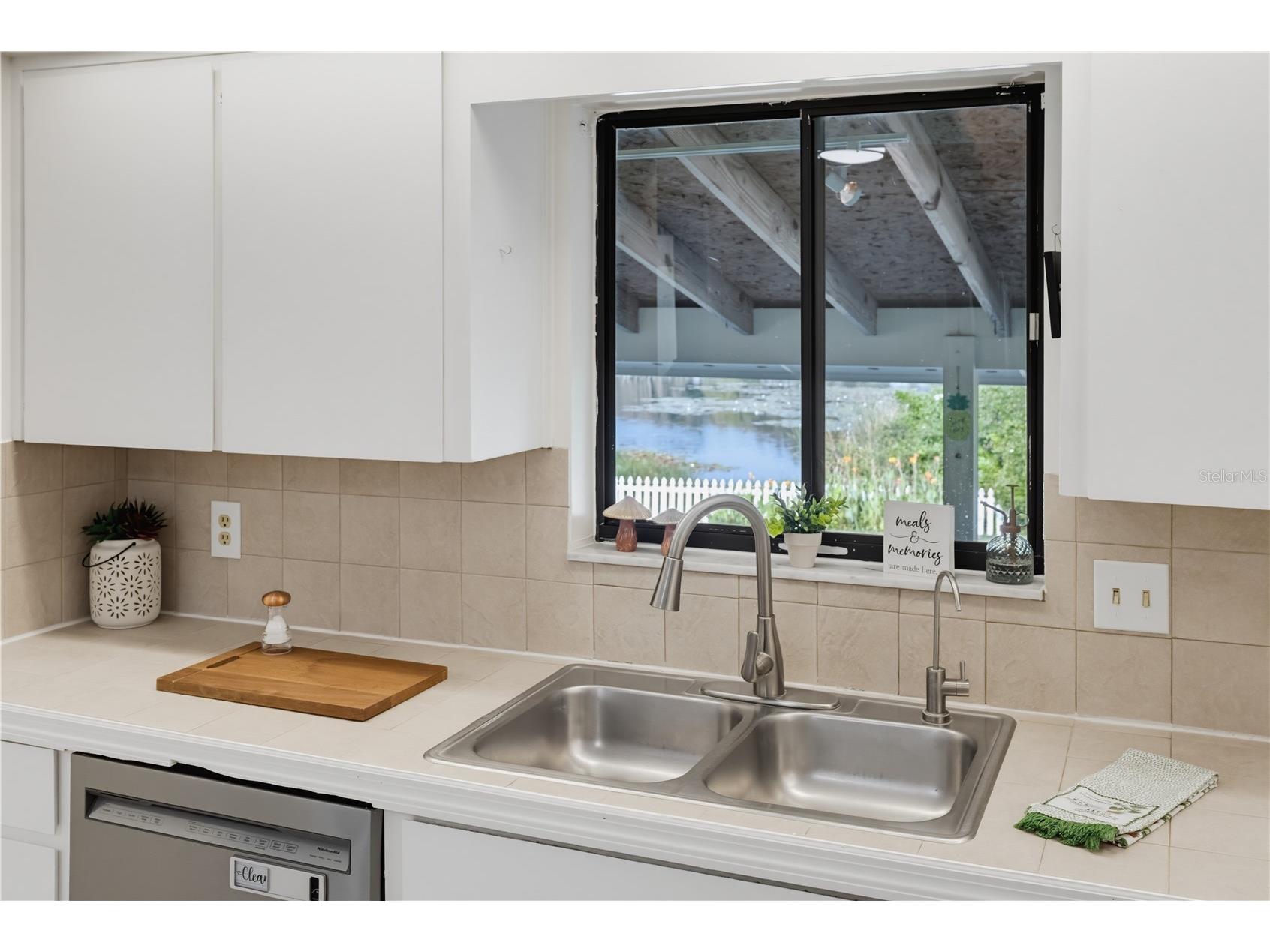 8212 Gandy Way Orlando FL 32810 - LAKE GANDY W7886519 image14