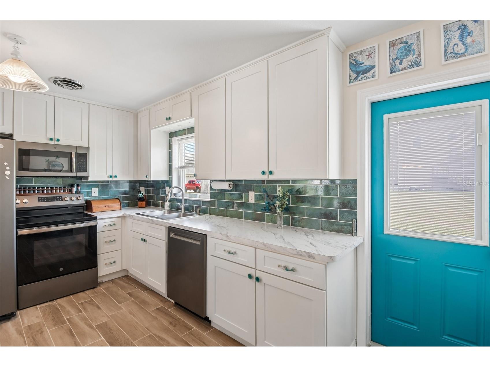 8212 Hayward Lane Port Richey FL 34668 - GULF & MILLERS BAYOU W7885624 image11