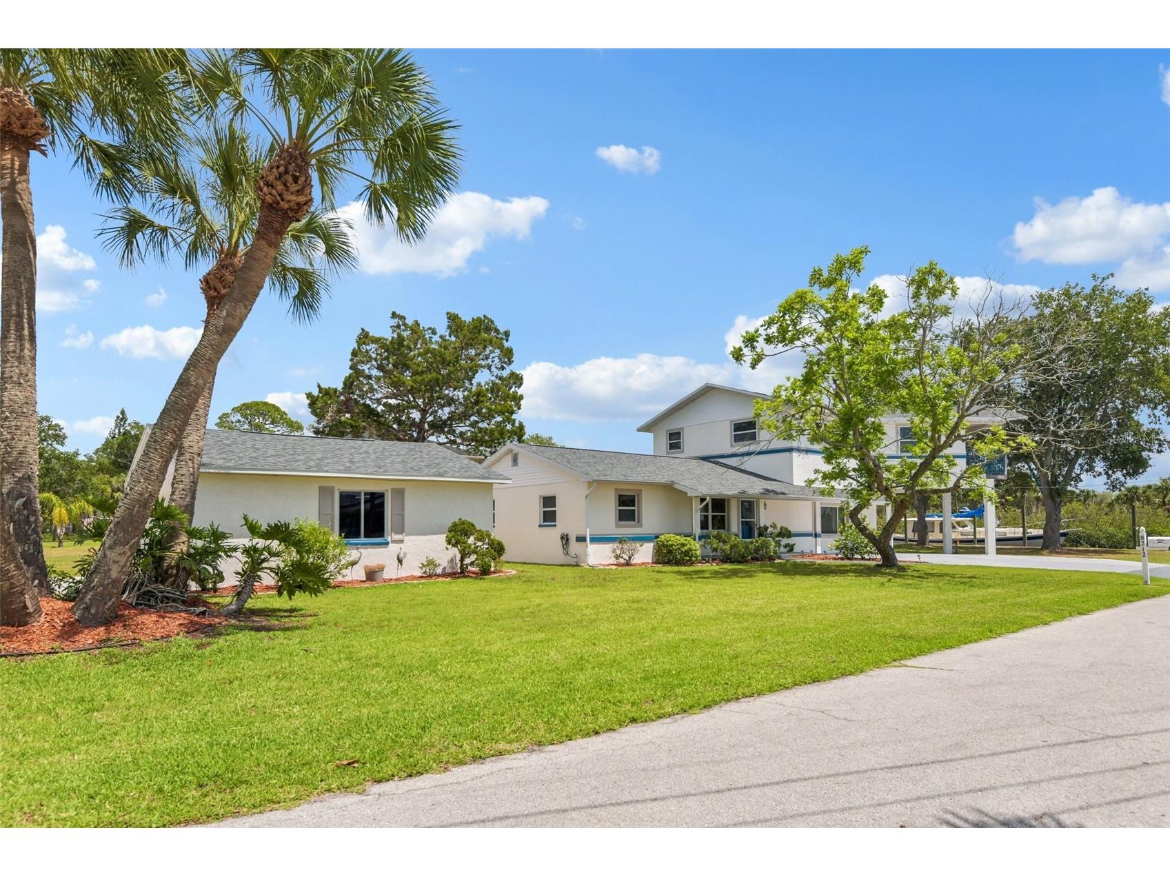 8212 Hayward Lane Port Richey FL 34668 - GULF & MILLERS BAYOU W7885624 image4