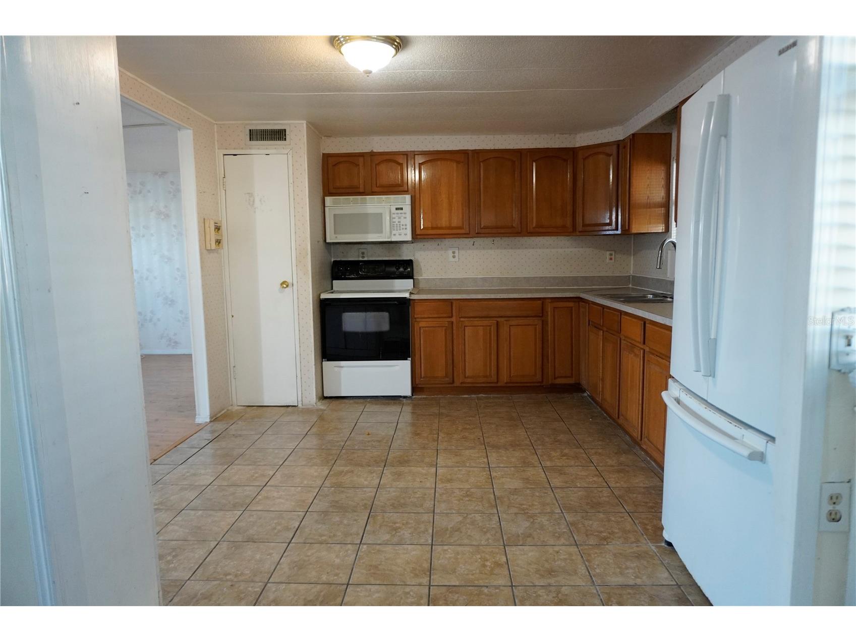 82125 B Street N #125 Pinellas Park FL 33781 TB8505080 image4