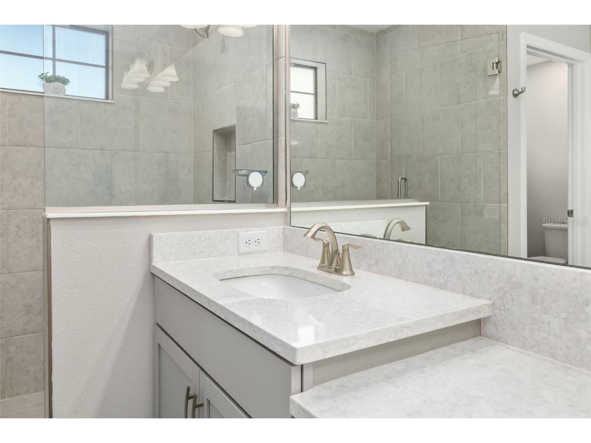 8213 Carrhill Place Parrish FL 34219 TB8434833 image28