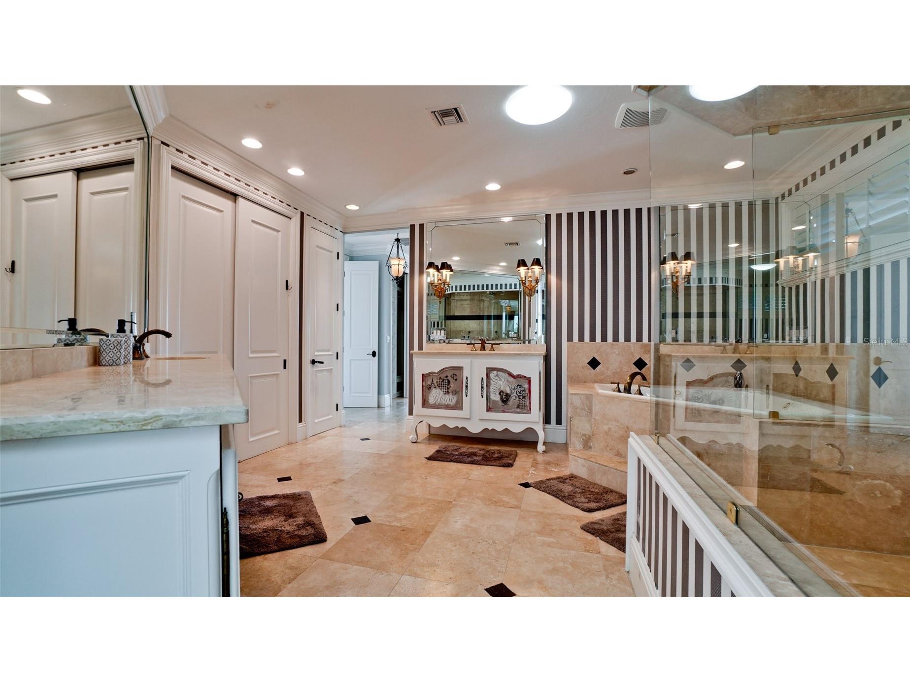 8213 Midnight Pass Road Sarasota FL 34242 A4686208 image23