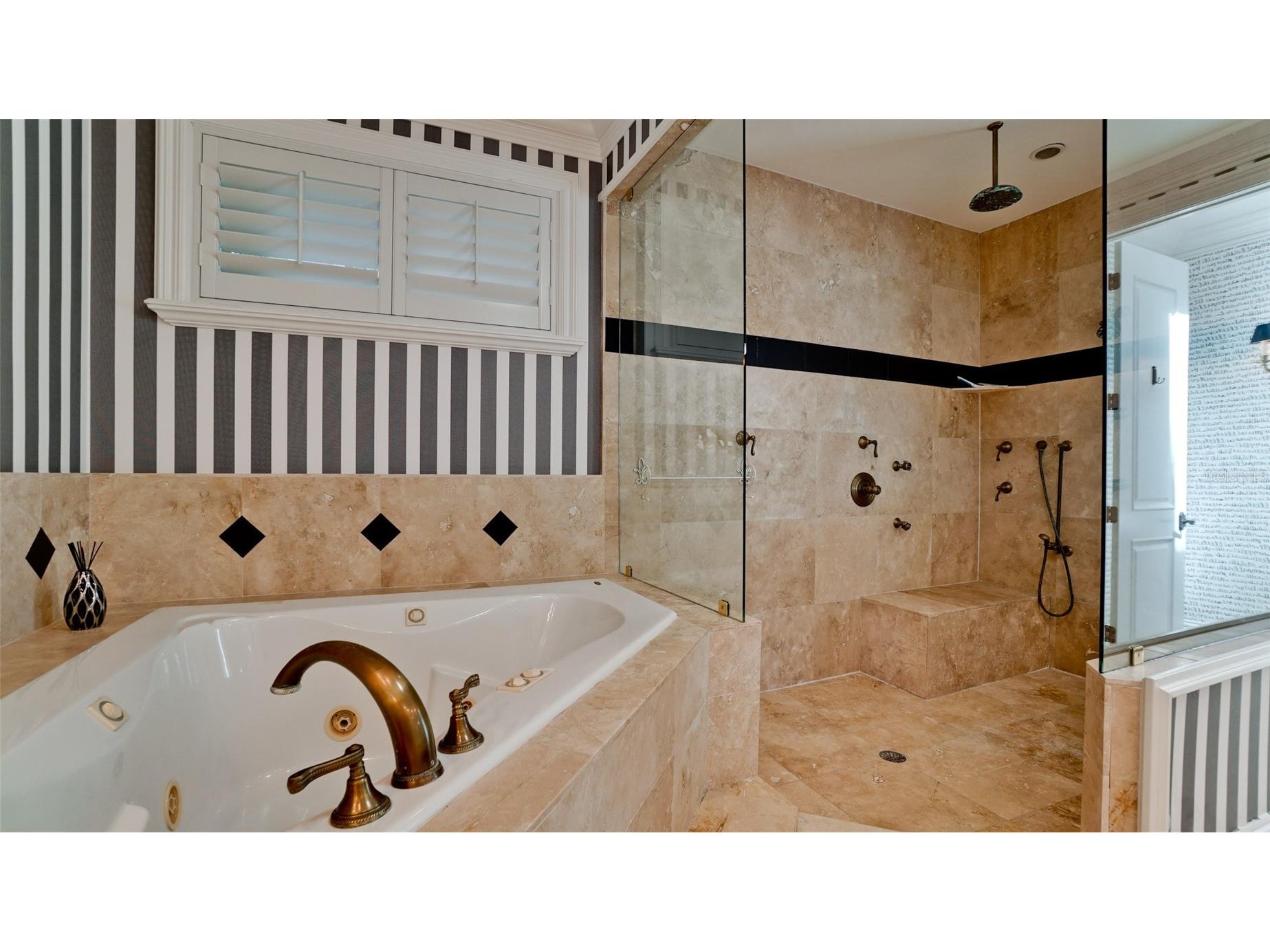 8213 Midnight Pass Road Sarasota FL 34242 A4686208 image25