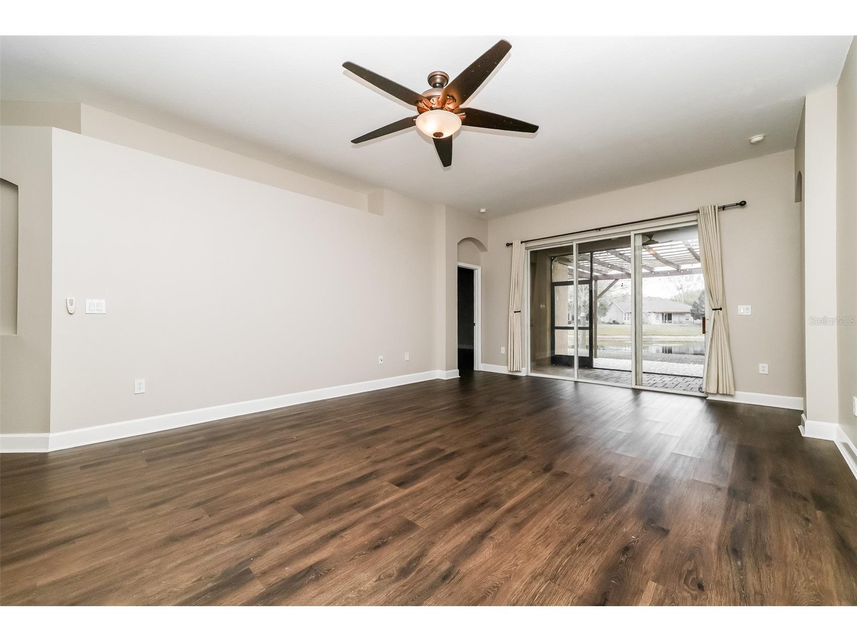 8214 Lagerfeld Drive Land O Lakes FL 34637 TB8485924 image11