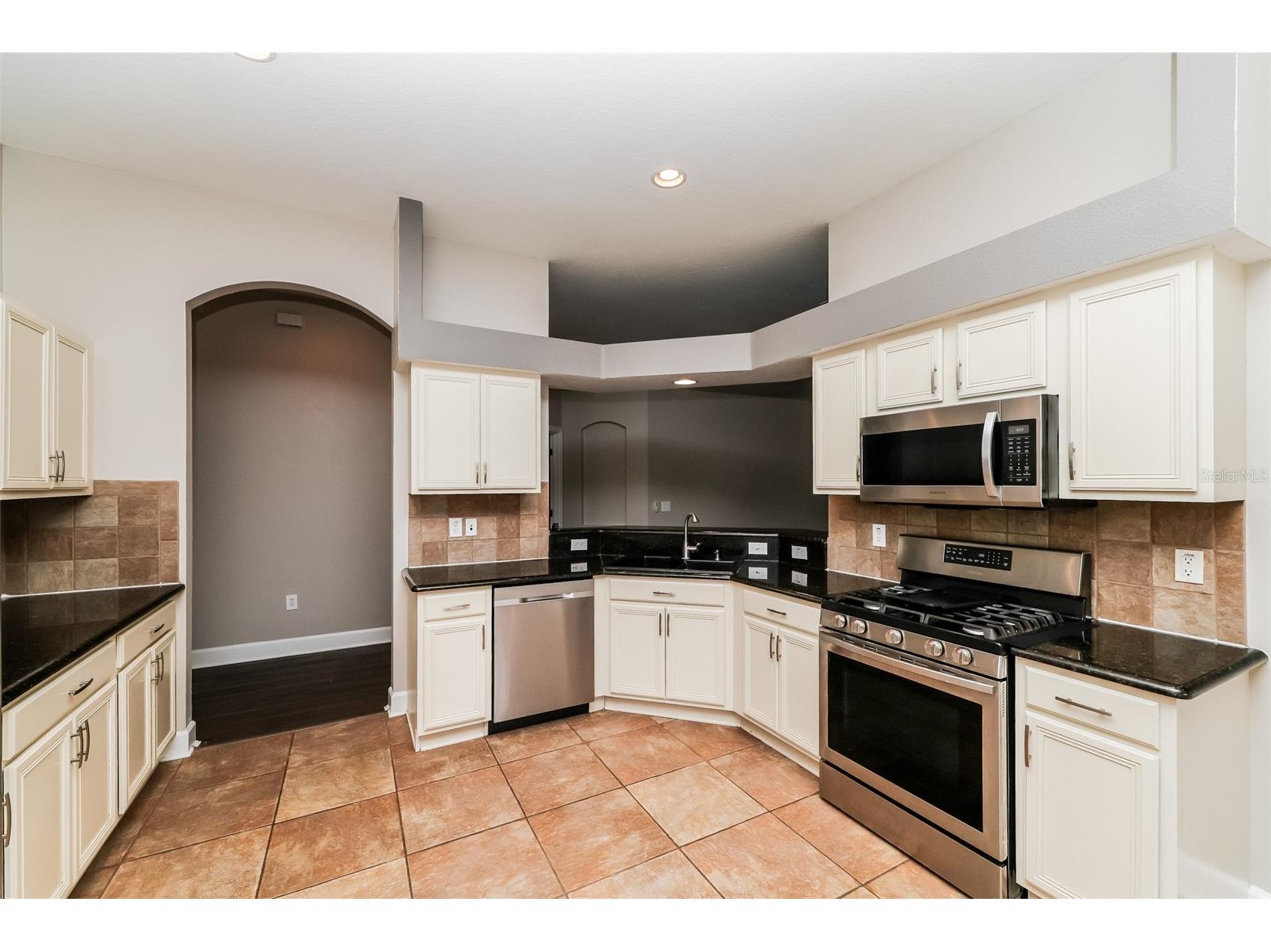 8214 Lagerfeld Drive Land O Lakes FL 34637 TB8485924 image13