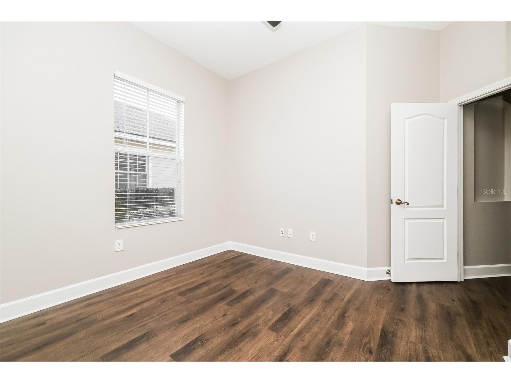 8214 Lagerfeld Drive Land O Lakes FL 34637 TB8485924 image24