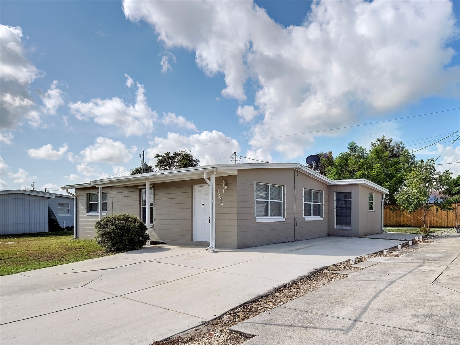 8215 Agress Avenue North Port FL 34287 A4697837 image4