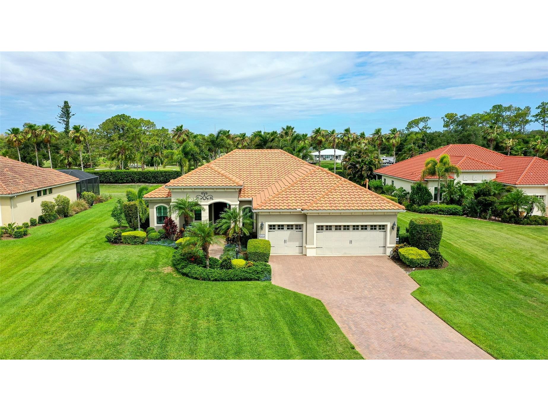 8215 Larkspur Circle Sarasota FL 34241 A4695730 image1