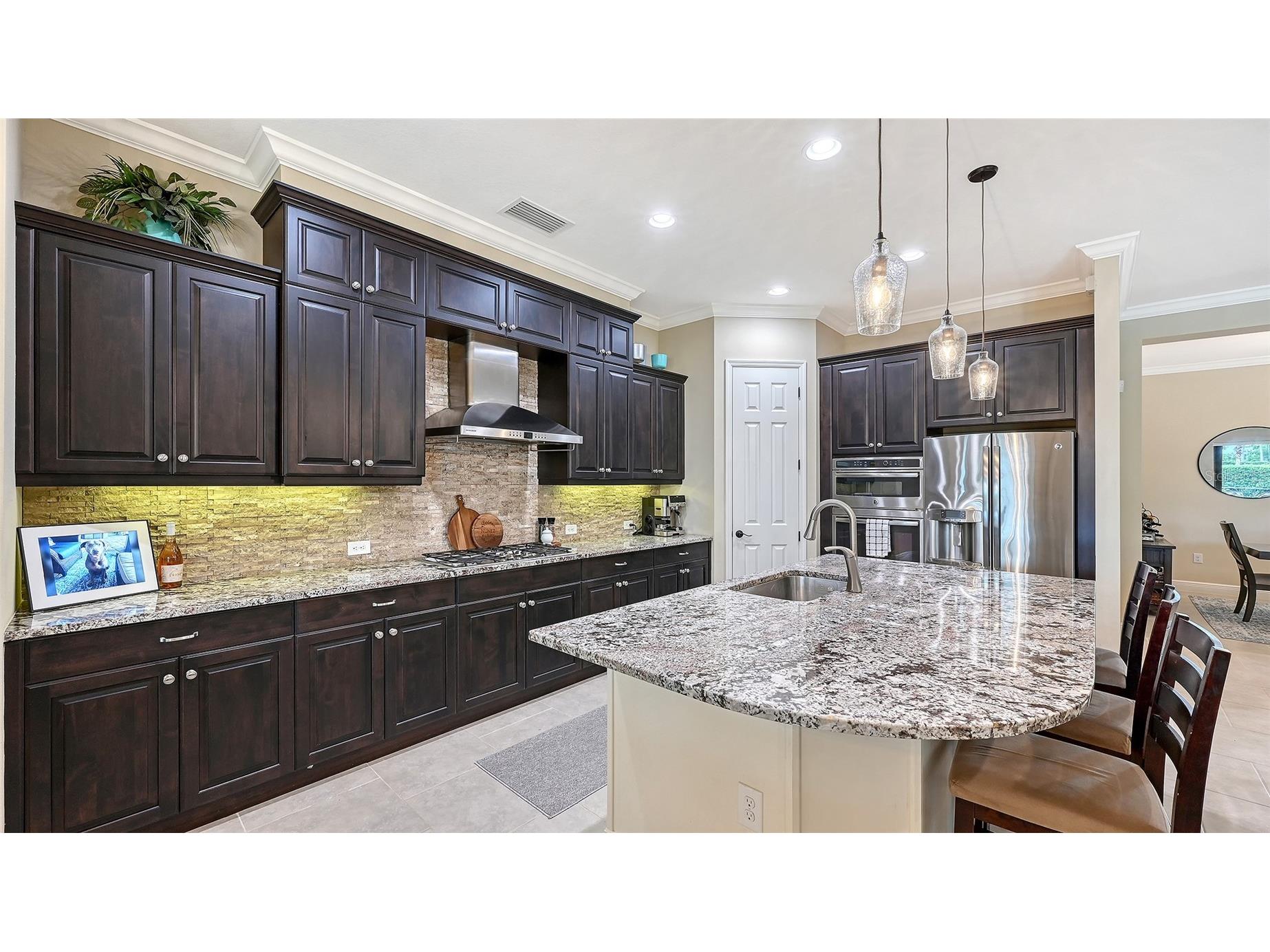 8215 Larkspur Circle Sarasota FL 34241 A4695730 image10