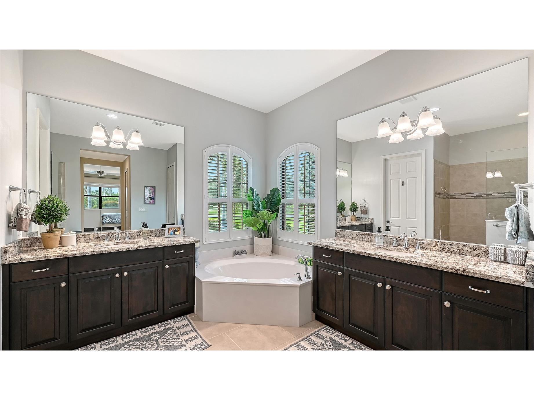 8215 Larkspur Circle Sarasota FL 34241 A4695730 image24