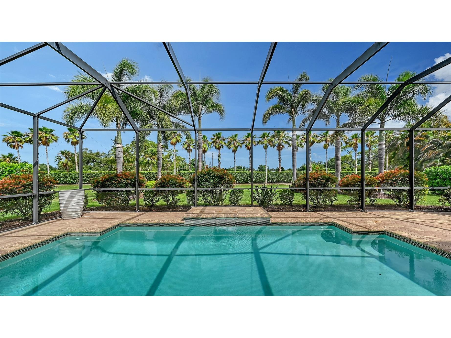 8215 Larkspur Circle Sarasota FL 34241 A4695730 image46