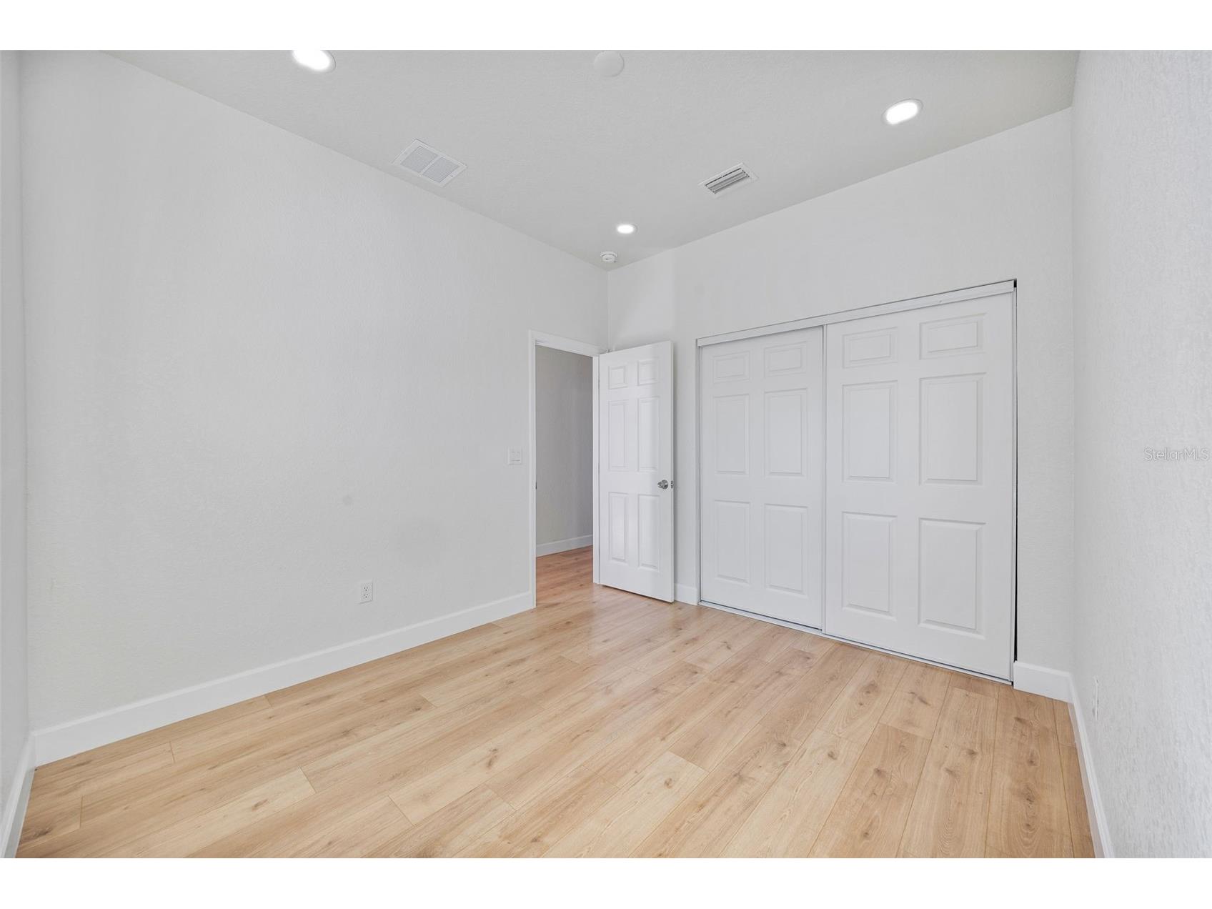 8215 N 18th Street Tampa FL 33604 TB8463741 image18