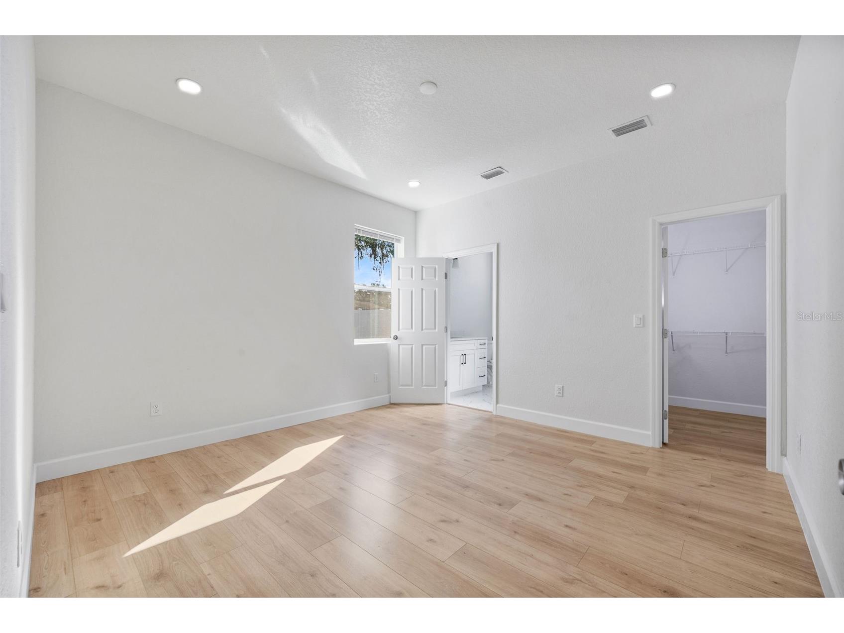 8215 N 18th Street Tampa FL 33604 TB8463741 image19