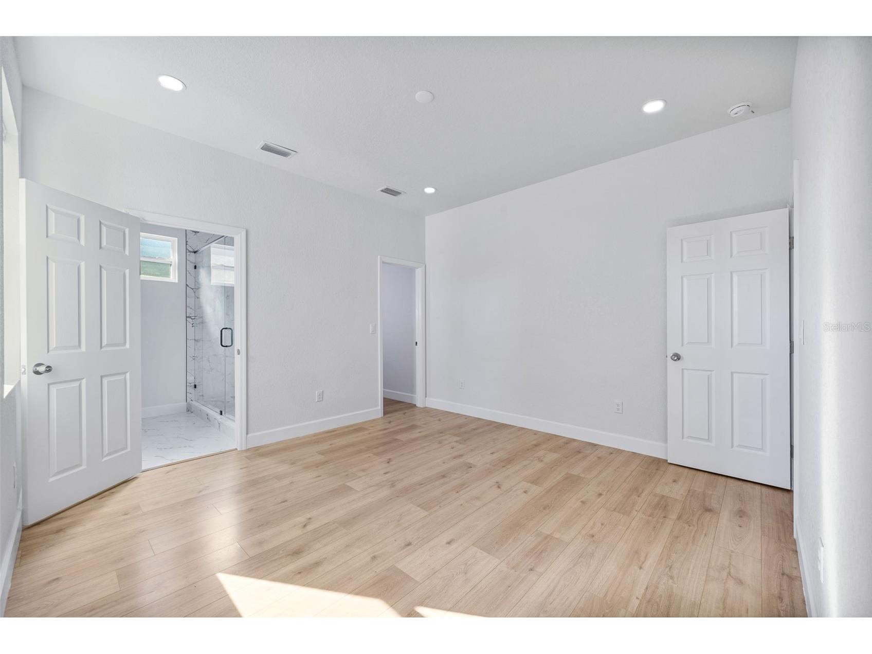 8215 N 18th Street Tampa FL 33604 TB8463741 image20