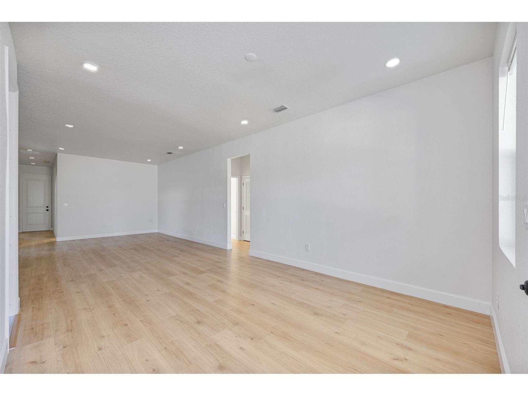 8215 N 18th Street Tampa FL 33604 TB8463741 image5