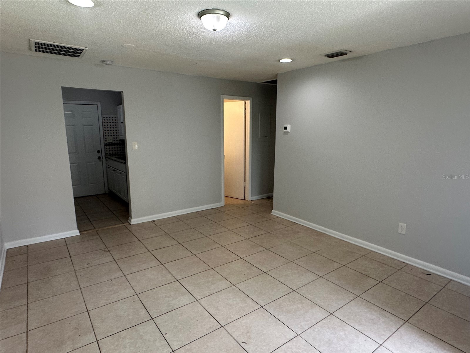 8215 N Klondyke Street Tampa FL 33604 TB8527509 image3