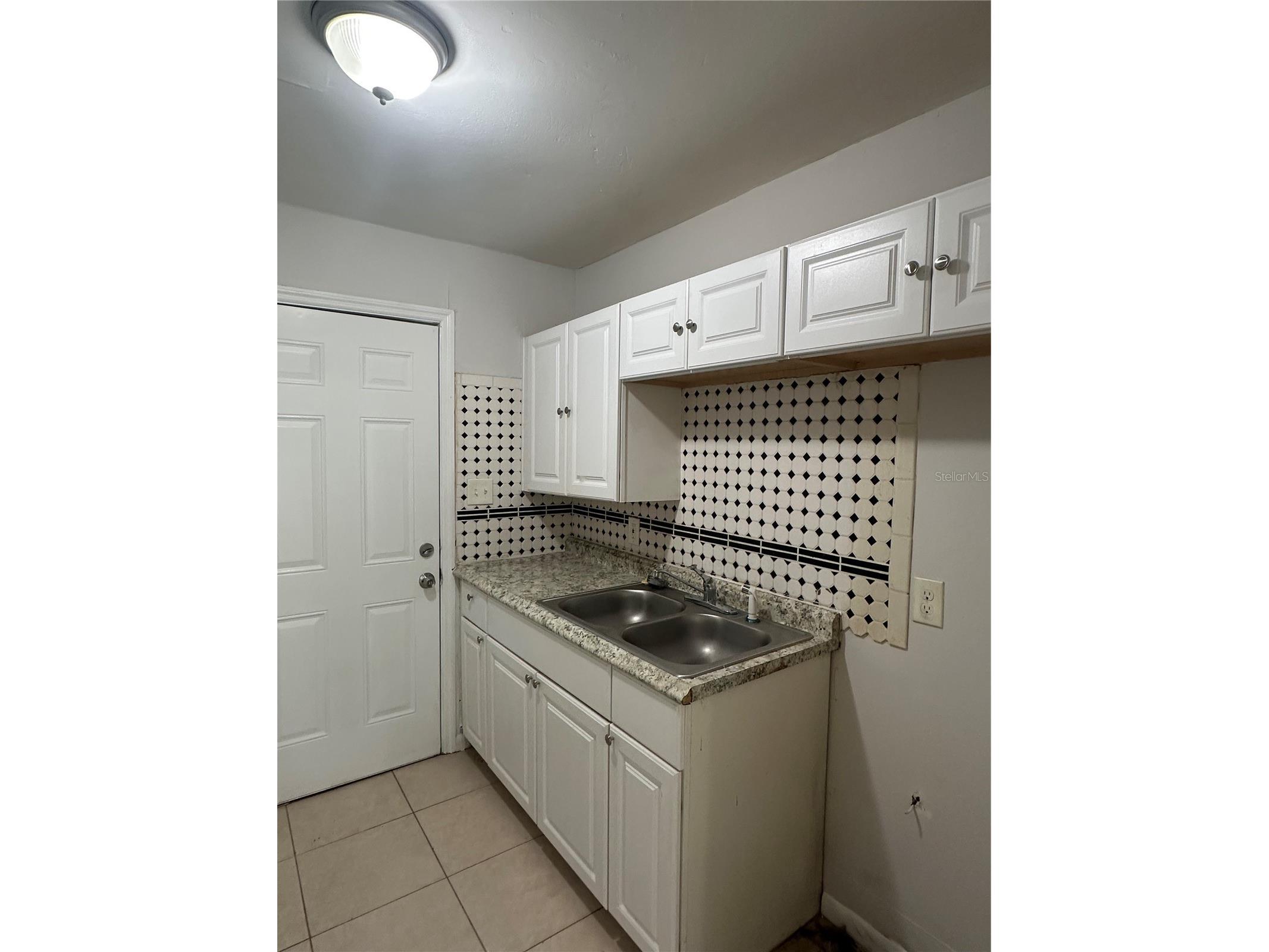 8215 N Klondyke Street Tampa FL 33604 TB8527509 image4
