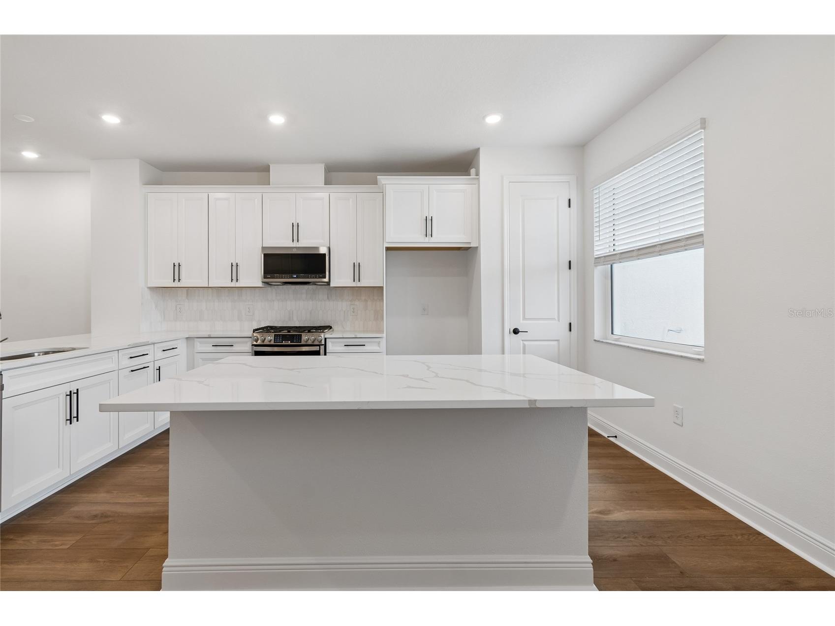 8215 Seaflower Parkway Bradenton FL 34210 R4910016 image4