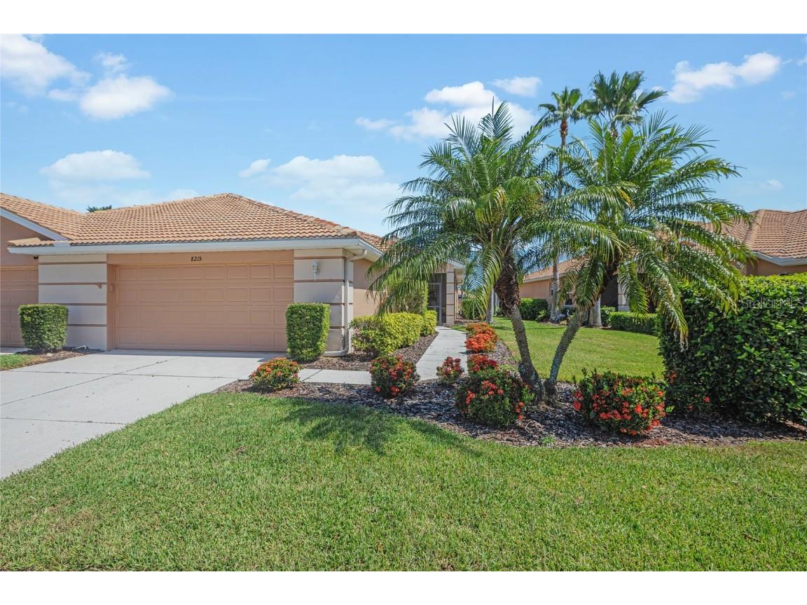 8215 Summer Greens Terrace Bradenton FL 34212 A4659281 image1