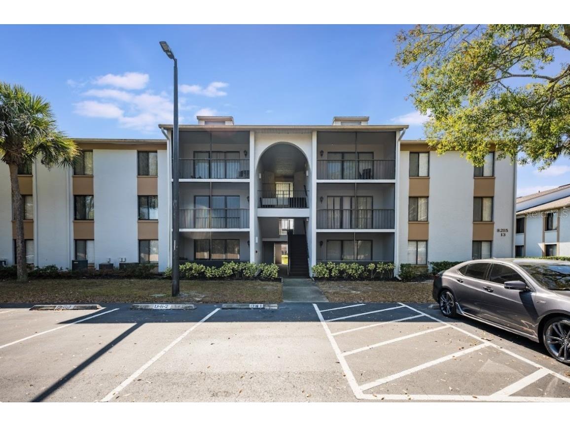 8215 Sun Spring Circle #32 Orlando FL 32825 O6279650 image1