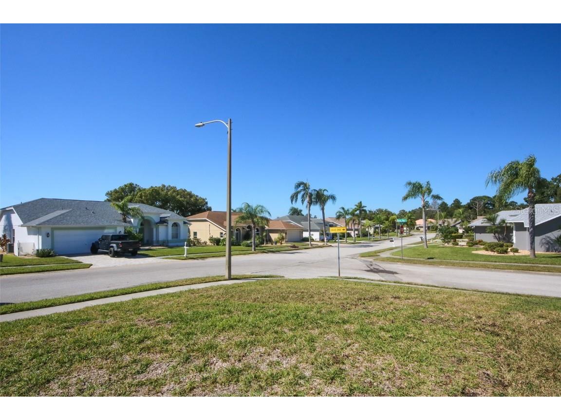 8216 Coral Creek Loop Hudson FL 34667 W7880501 image6
