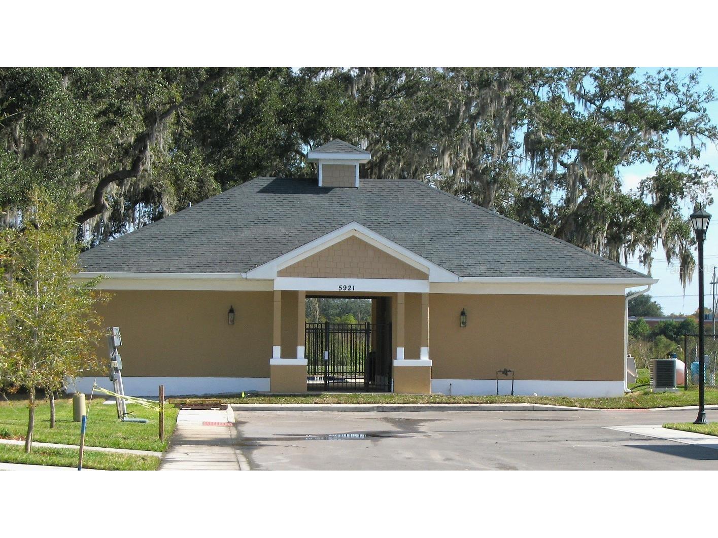 8216 Downpatrick Court Tampa FL 33610 TB8504482 image32