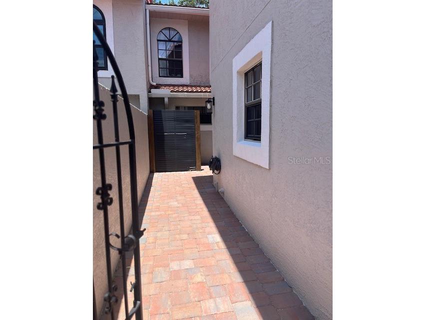 8217 Breeze Cove Lane Orlando FL 32819 O6389651 image2