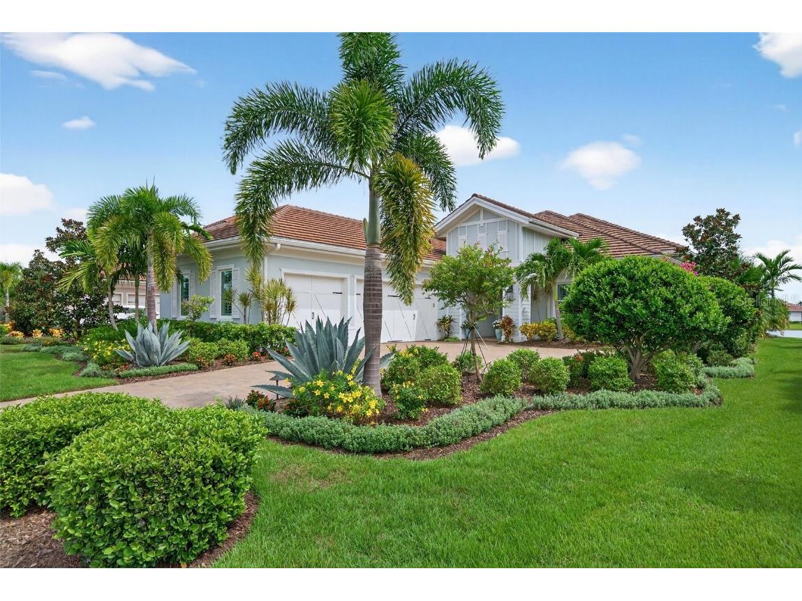 8217 Pavia Way Bradenton FL 34202 A4668791 image100