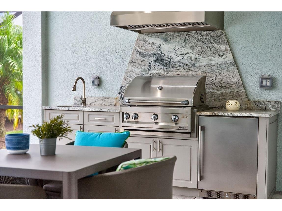 8217 Pavia Way Bradenton FL 34202 A4668791 image48