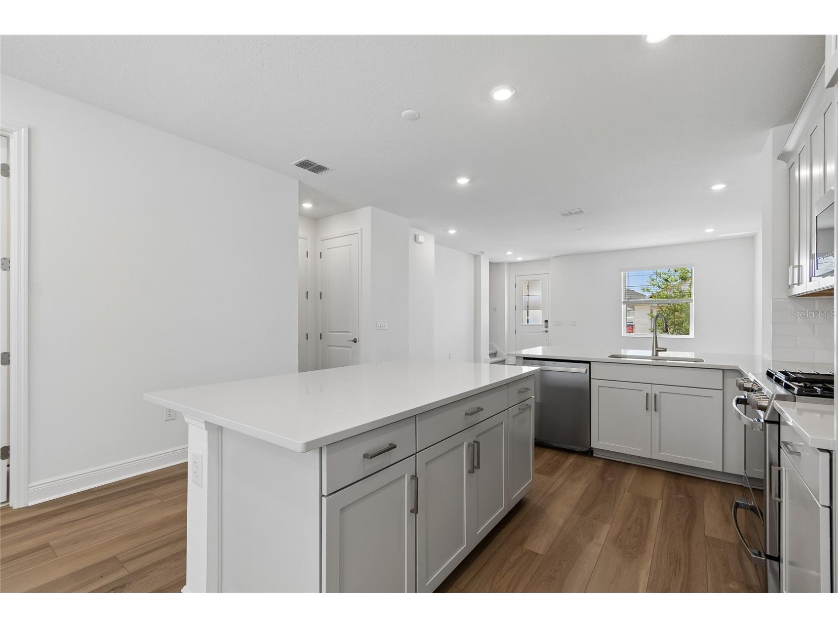 8217 Seaflower Parkway Bradenton FL 34210 R4910015 image6