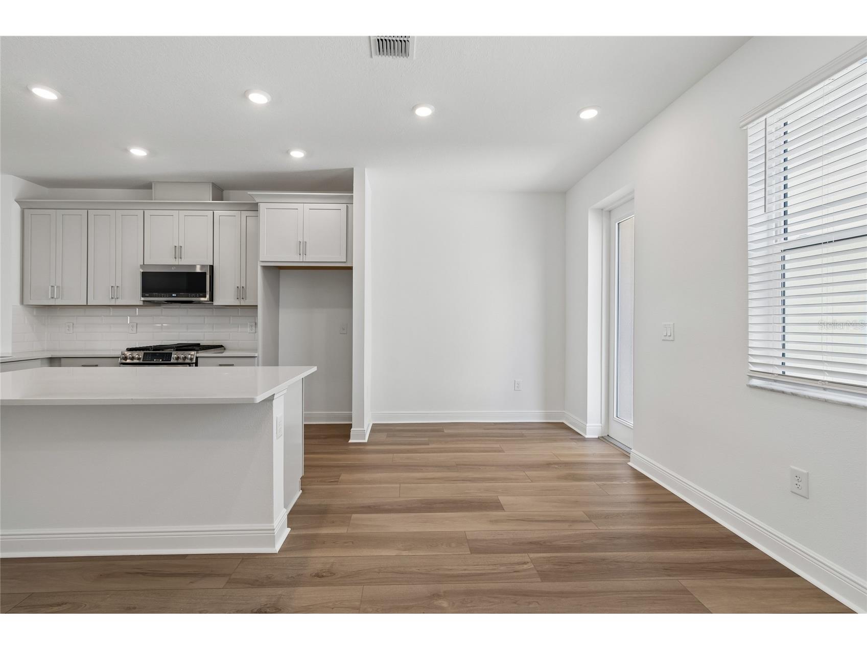 8217 Seaflower Parkway Bradenton FL 34210 R4910015 image9