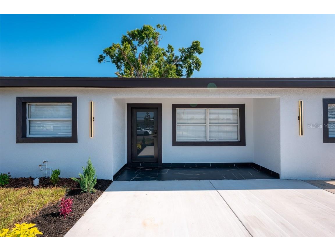 8217 Tanglewood Lane Tampa FL 33615 TB8411018 image1