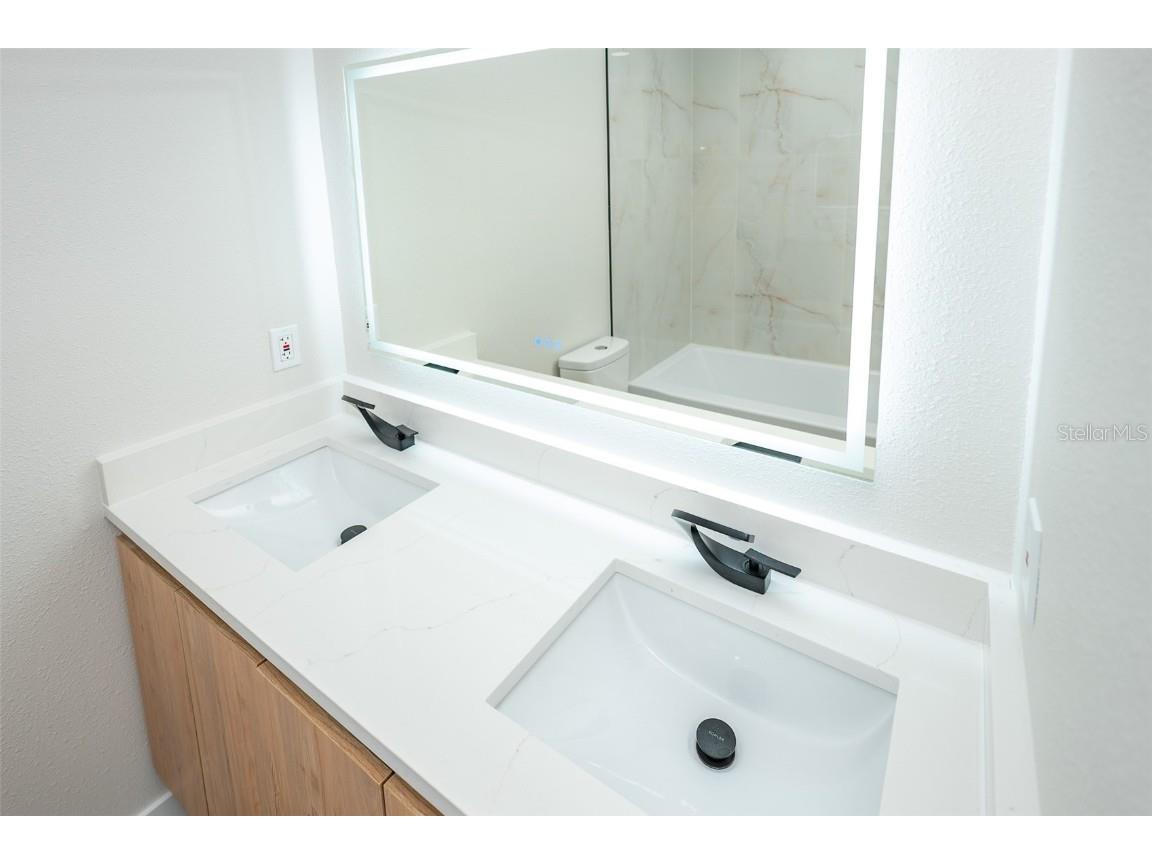 8217 Tanglewood Lane Tampa FL 33615 TB8411018 image23