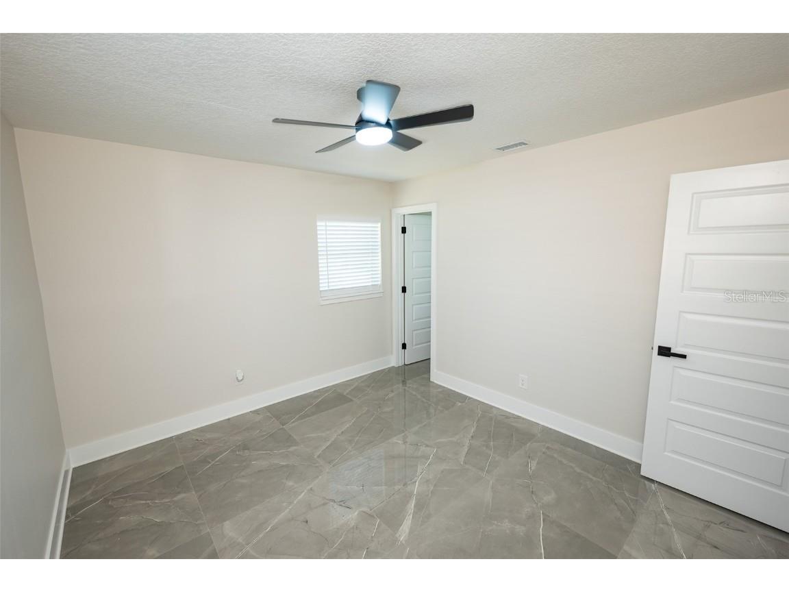 8217 Tanglewood Lane Tampa FL 33615 TB8411018 image25